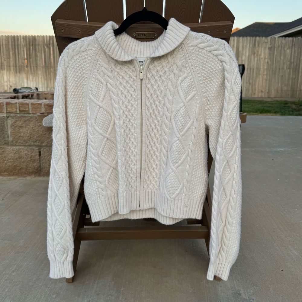 Aritzia Sunday Best Cable Knit Zip-Up